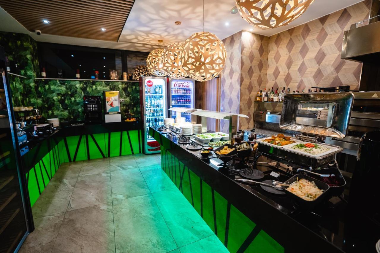 Allure Healthy & Hotel Eger